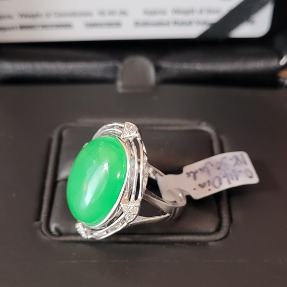 925 Silver Jadeite & Diamond Ring - Picture 2 of 4